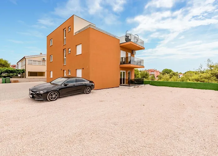 2 Bedroom Gorgeous In Appartamento *