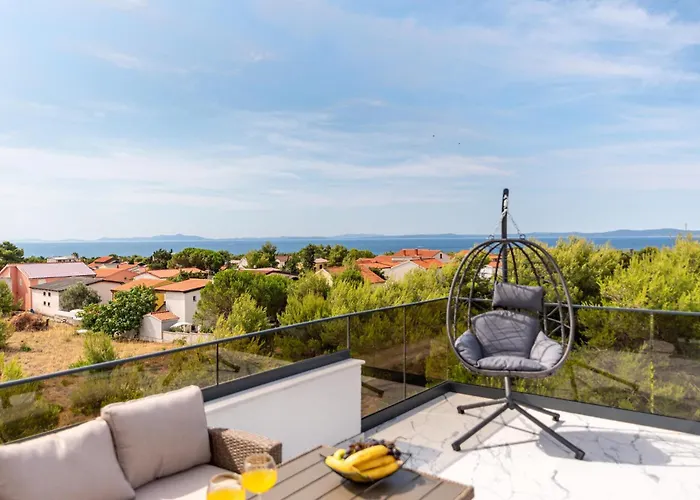 2 Bedroom Gorgeous In Apartment